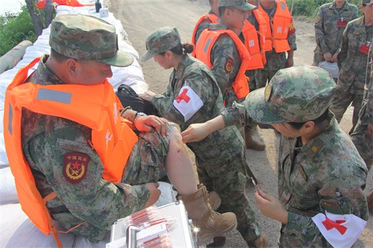 天津警备区干休所“轻骑兵”特色医疗队