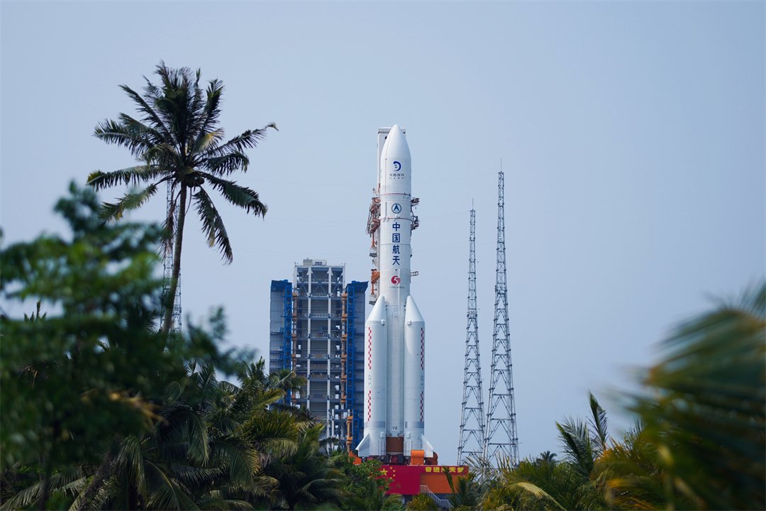 成功将嫦娥六号探测器送入地月转移轨道