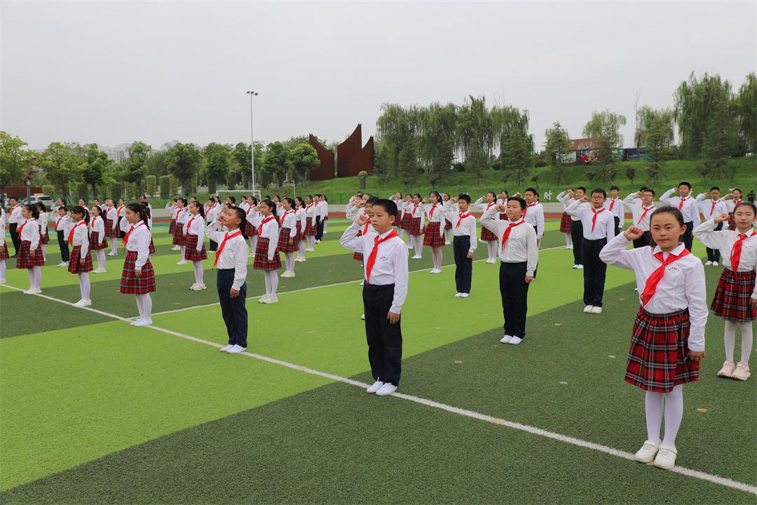延伸阅读少先队校外辅导员