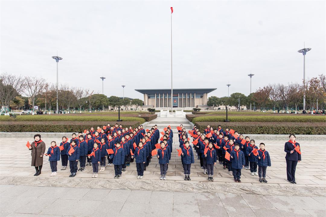 我心中的五星红旗”国旗传递活动在浙江