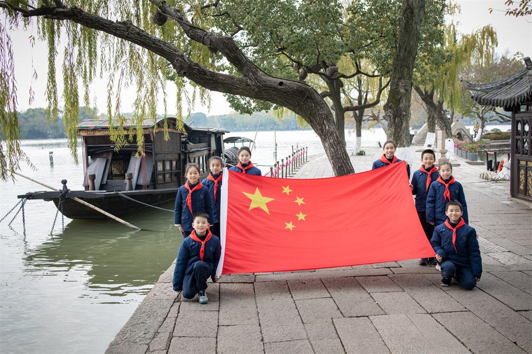 对照阅读党的二十大代表骆叶青