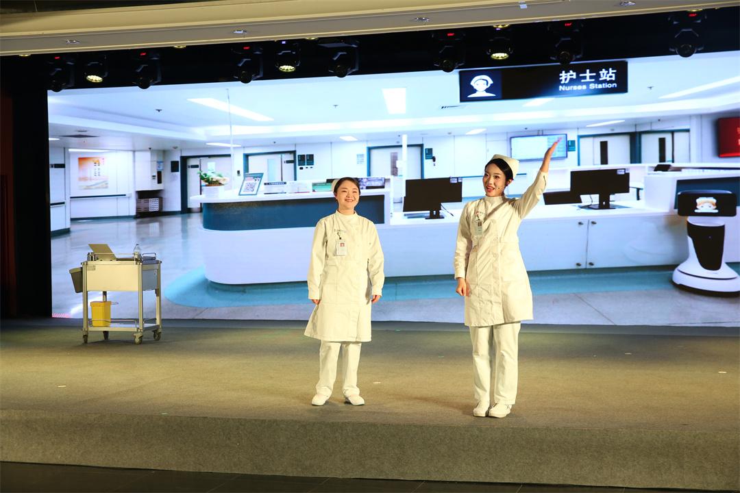 情景剧由第四医学中心官兵员工排练演出