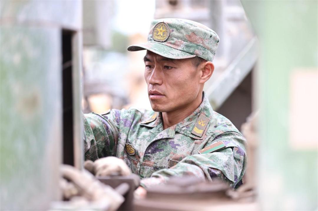 延伸阅读奋战在国防施工最前线