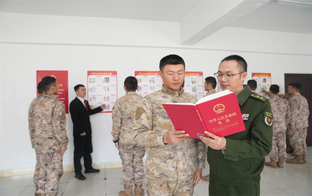西部战区第二军事法院联合甘肃省高级人